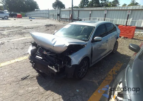 2011 Volkswagen Jetta 2.5L Sel from USA, damaged, VIN 3VWLX7AJ6BM307484